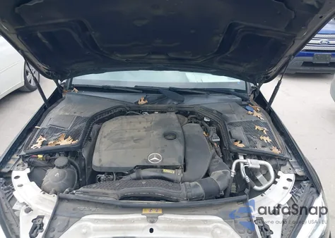 2019 Mercedes-Benz C 300 z USA, uszkodzony, nr VIN 55SWF8DB0KU307061